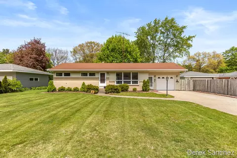 14169 Carol St, Holland, MI 49424