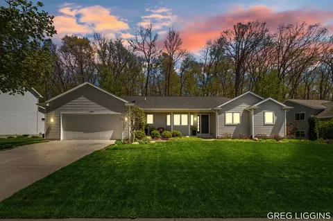 6920 Rex Dr NE, Rockford, MI 49341