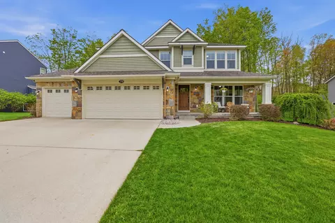 2798 W Morgan Trl NE, Rockford, MI 49341