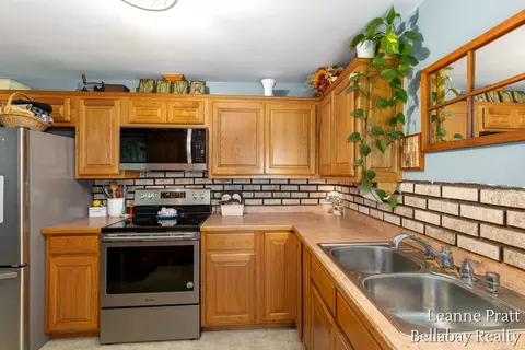 Kitchen - 8500 Tasker Rd, Bellevue, MI 49021 photo 2 of 3