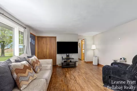 Living - 8500 Tasker Rd, Bellevue, MI 49021 photo 2 of 2