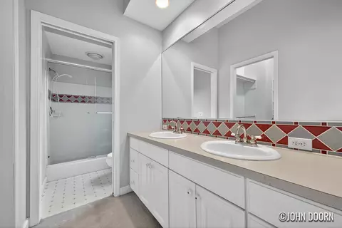Bath - 57 Rollingbrook Dr NE, Ada, MI 49301 photo 3 of 4