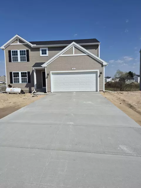 580 Hawk Wood Ct, Cedar Springs, MI 49319