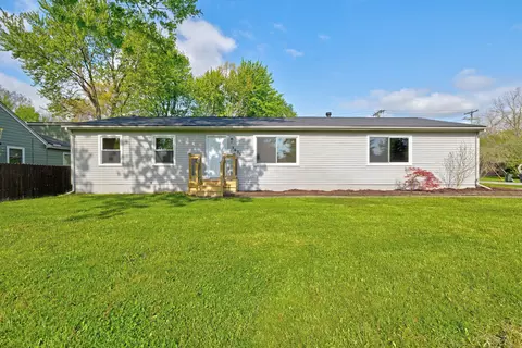 3636 Alida Ave, Rochester Hills, MI 48309