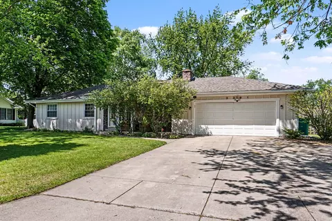 3391 Kathryn St, Vicksburg, MI 49097