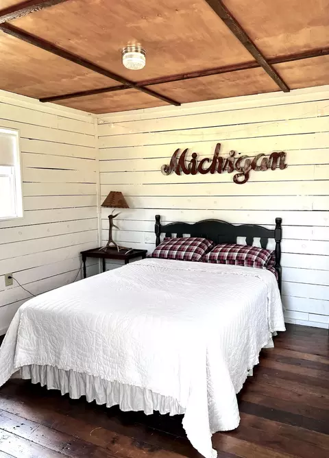 Bedroom - 3490 W Stuck Rd, Irons, MI 49644 photo 4 of 5