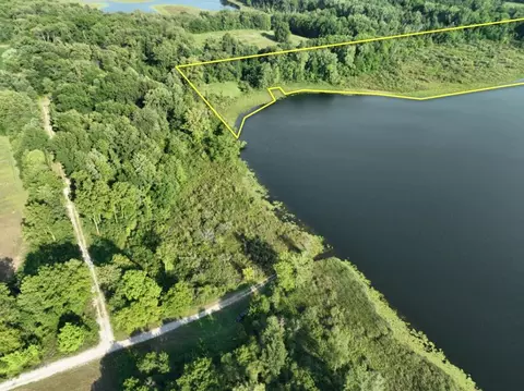 64945 Calvin Center Rd, Cassopolis, MI 49031