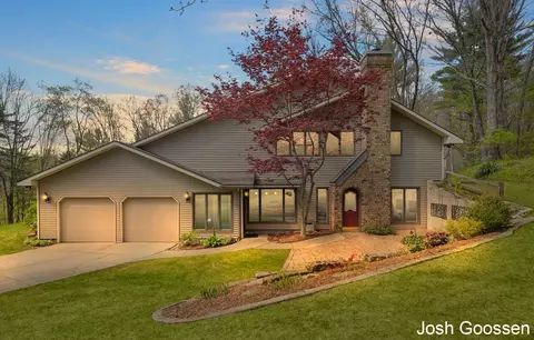 5742 Timber Canyon Bnd NE, Belmont, MI 49306