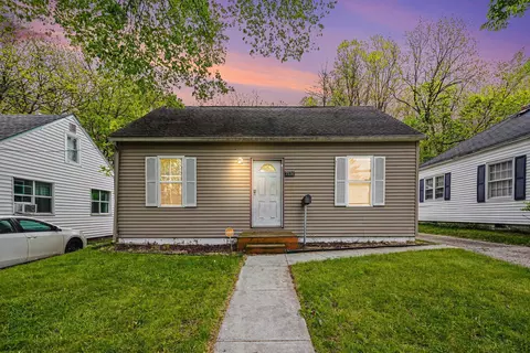 1016 Palmer Ave, Kalamazoo, MI 49001