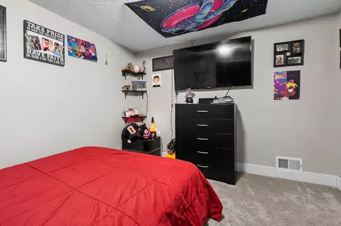 Bedroom - 2496 W B Ave, Plainwell, MI 49080 photo 2 of 2