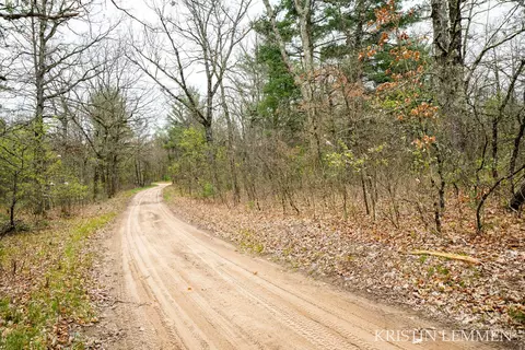936 E Forest Vw, White Cloud, MI 49349 photo 4
