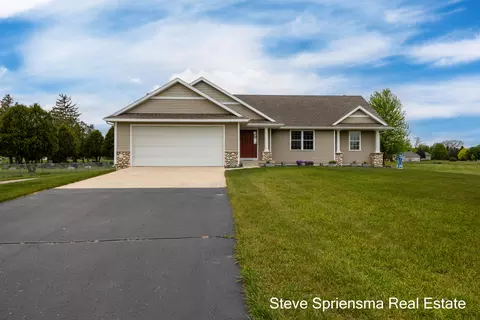 12717 60th Ave, Allendale, MI 49401