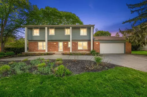 7381 Cathedral Dr, Bloomfield Hills, MI 48301