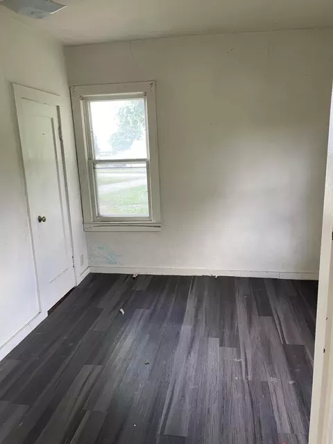 Bedroom - 1112 N Marshall Rd, Tekonsha, MI 49092 photo 1 of 2