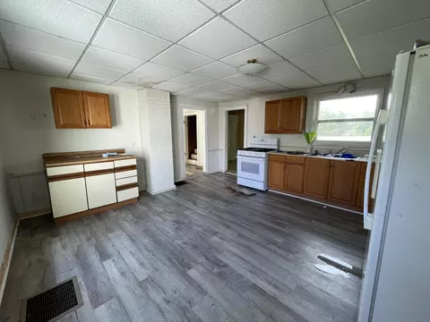 Kitchen - 1112 N Marshall Rd, Tekonsha, MI 49092 photo 1 of 1