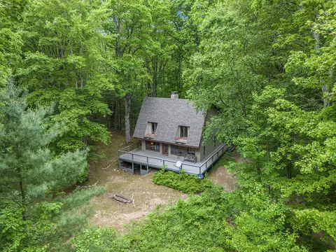 441 N Benson Rd, Fountain, MI 49410