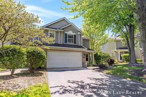 3960 Old Elm Dr SE, Kentwood, MI 49512