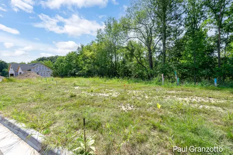 3060 Arbor Creek Ave SE, Kentwood, MI 49512