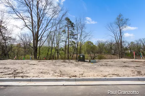 3044 Arbor Creek Ave SE, Kentwood, MI 49512
