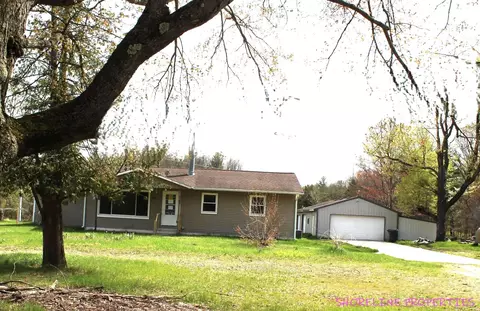 2465 E Arthur Rd, Rothbury, MI 49452
