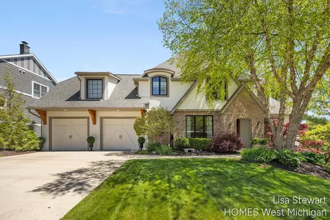 2450 Shears Crossing Ct NE, Grand Rapids, MI 49525