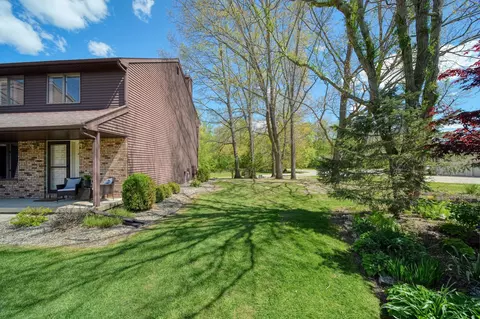 Exterior - 1819 Wedgefield, Jackson, MI 49201 photo 7 of 18