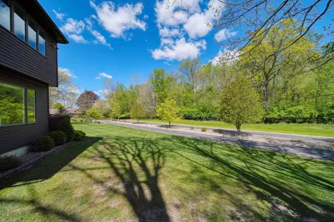 Exterior - 1819 Wedgefield, Jackson, MI 49201 photo 10 of 18