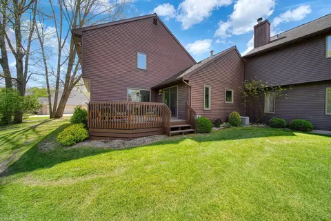 Exterior - 1819 Wedgefield, Jackson, MI 49201 photo 14 of 18
