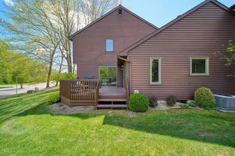 Exterior - 1819 Wedgefield, Jackson, MI 49201 photo 15 of 18