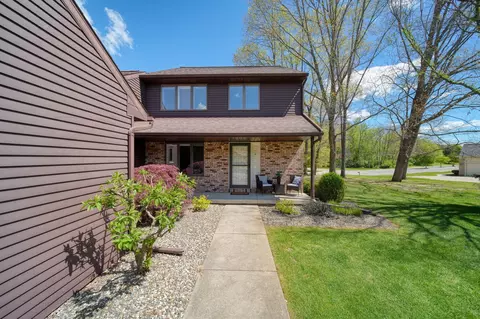 Exterior - 1819 Wedgefield, Jackson, MI 49201 photo 4 of 18
