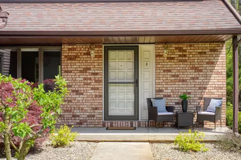 Exterior - 1819 Wedgefield, Jackson, MI 49201 photo 9 of 18