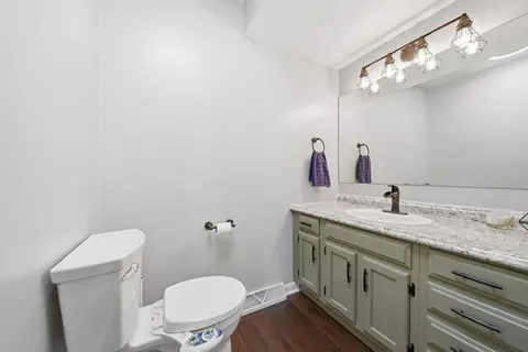 Bath - 1819 Wedgefield, Jackson, MI 49201 photo 1 of 3