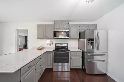 Kitchen - 1819 Wedgefield, Jackson, MI 49201 photo 5 of 6