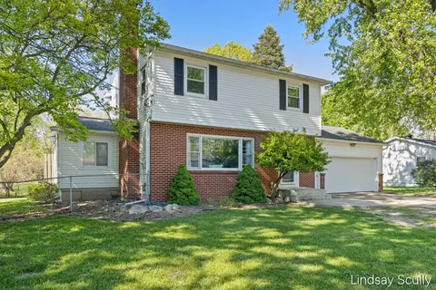 1555 43rd St SW, Wyoming, MI 49509