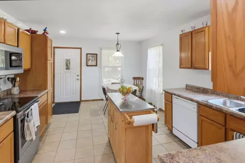 Kitchen - 7492 E Townline Lake Rd, Harrison, MI 48625 photo 1 of 3