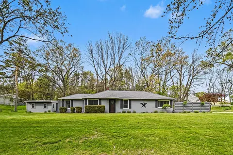 1280 W Dansville Rd, Mason, MI 48854