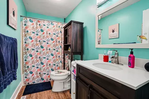 Bath - 18210 Mohawk Dr #2, Spring Lake, MI 49456 photo 1 of 1