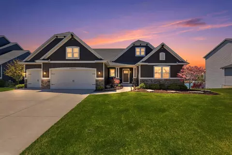 10691 Poppy Ln, Allendale, MI 49401