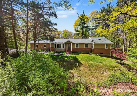 8261 Bush Dr NE, Rockford, MI 49341
