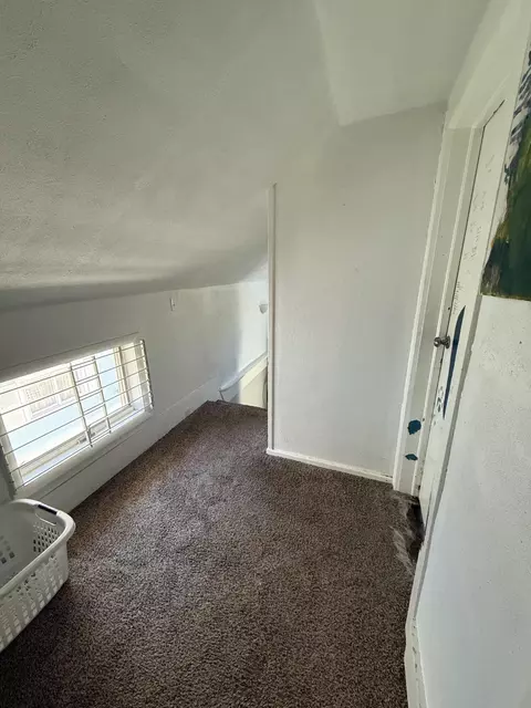 Entry Way - 507 1st St, Manistee, MI 49660 photo 1 of 2