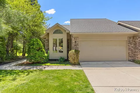 2016 Tall Meadow St NE, Grand Rapids, MI 49505