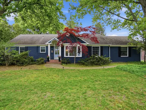 744 Lahser Rd, Bloomfield Hills, MI 48301