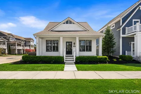 400 W Staples Dr, Whitehall, MI 49461