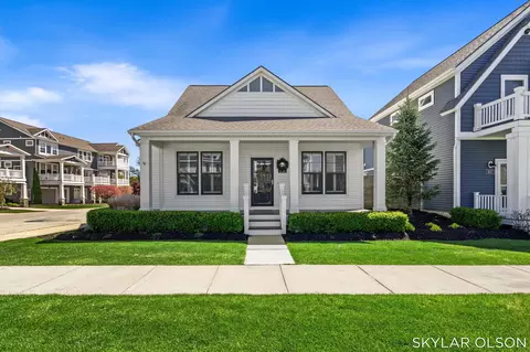 400 W Staples Dr #12, Whitehall, MI 49461