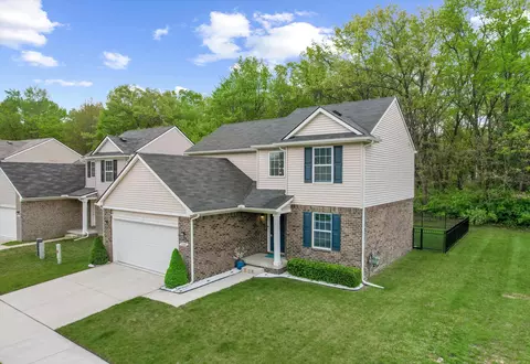 10344 Scarlet Oak Dr #13, Ypsilanti, MI 48198