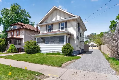 1002 W Ganson St, Jackson, MI 49202