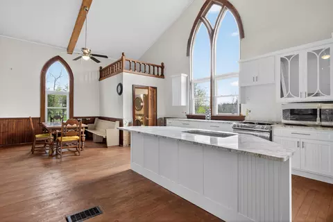 Kitchen - 6431 Devils Lake Hwy, Addison, MI 49220 photo 2 of 5