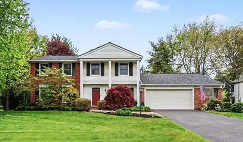 2420 Lost Tree Way, Bloomfield Hills, MI 48304