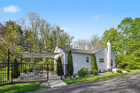 6820 S 1st St, Kalamazoo, MI 49009