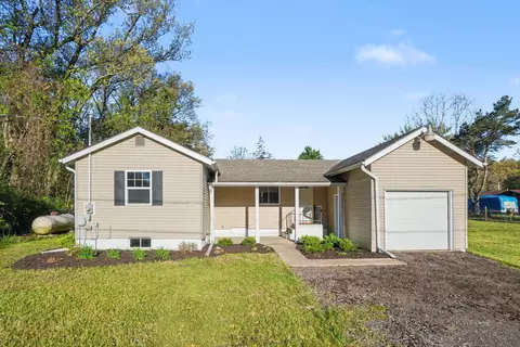 2452 54th St, Fennville, MI 49408